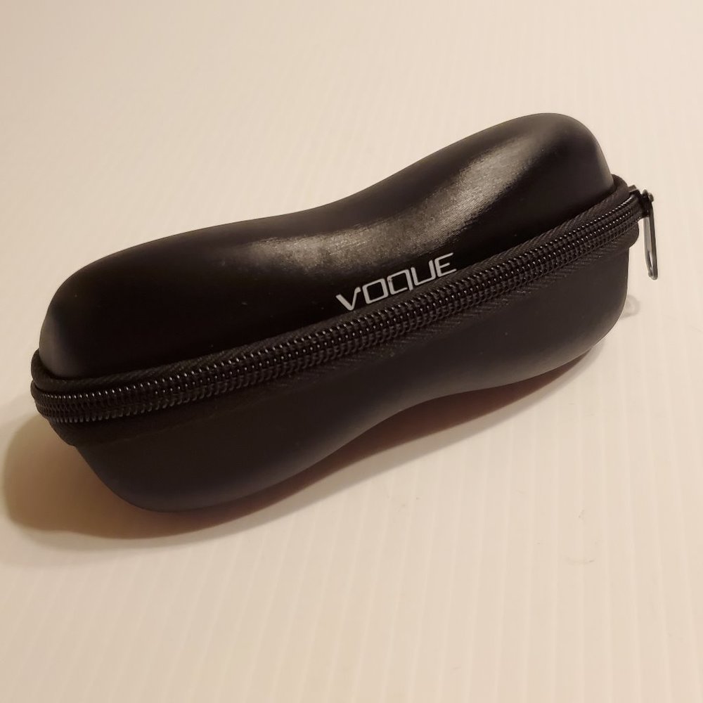 Vogue semisoft zipped sunglasses eyeglasses case